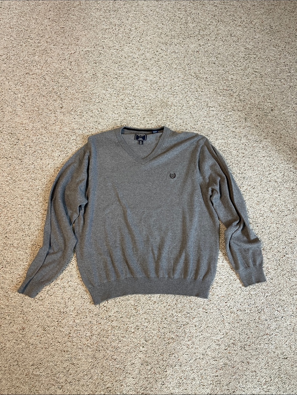 Chaps Men's Gray V-Neck Sweater